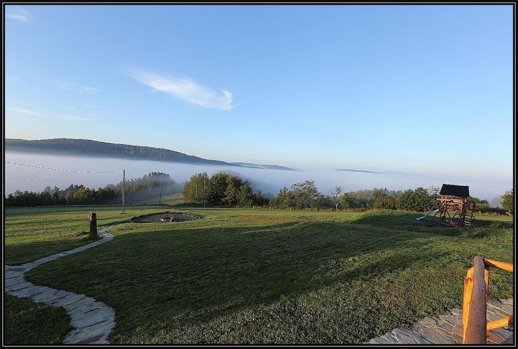 Swiety Spokoj Palesnica Buitenkant foto